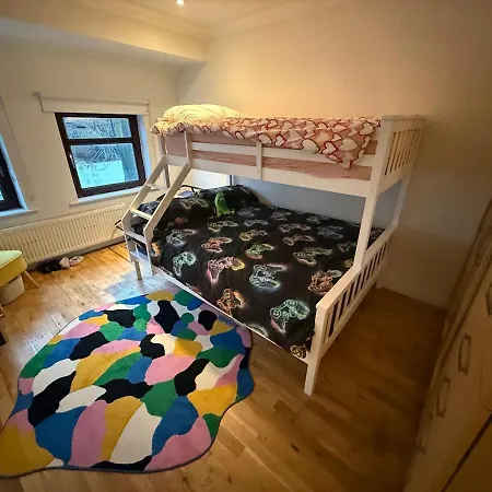 Semesterbostad Hidden Gem Townhouse - Cahersiveen