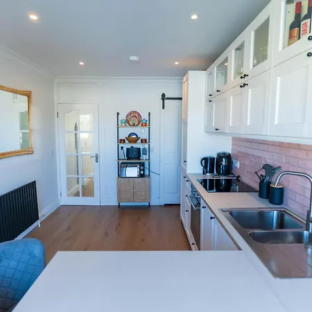Hidden Gem Townhouse -