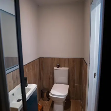 Дом отдыха Hidden Gem Townhouse -