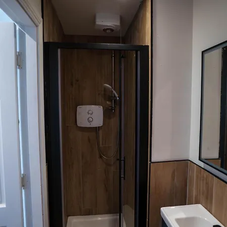 Hidden Gem Townhouse - Кэрсивин